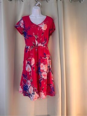 Floral Button-Front Pink Summer Dress with Pockets